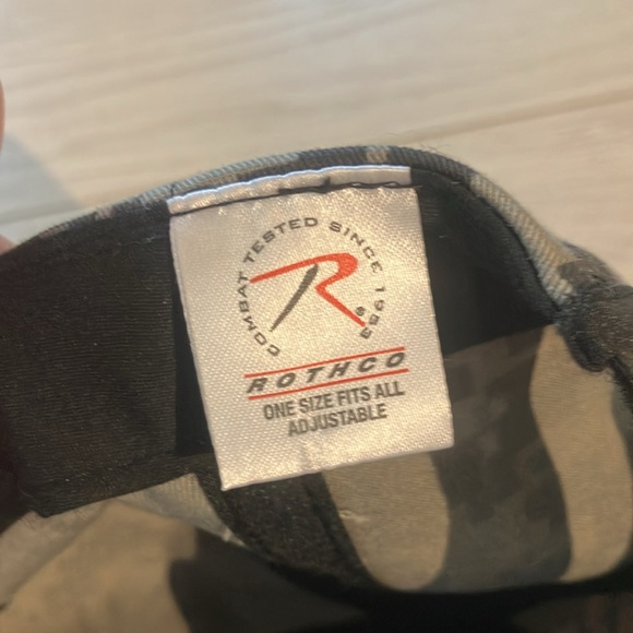 Small camo cap - Picture 4 of 4